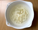 蓮根を洋風に♪プチトマトと蓮根の炒め物作り方1写真