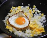 目玉焼きのチャーハン作り方5写真