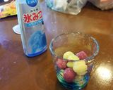 簡単カラフル☆ブルーハワイフロート作り方3写真
