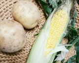 とうもろこしにしか見えないポテトサラダ♪作り方1写真
