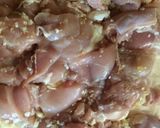 鶏のもも肉と、しらたきの煮物、美味です！作り方2写真