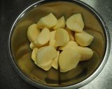 我が家流☆staub de 肉じゃが☆作り方1写真