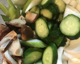 豚肉と鶏肉できゅうりとセロリの中華炒め作り方3写真