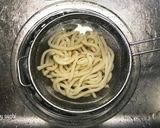 レンジで簡単！豚そぼろ温玉冷やしうどん作り方3写真