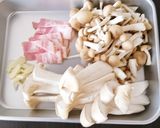 きのことベーコンのバター醤油炒め作り方1写真