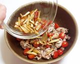 豚とプチトマトのペペロンチーノ風炒め作り方6写真