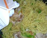 休日ランチに♪ごま油が効いてるねぎ焼そば作り方4写真