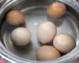 冷蔵庫から出したて卵deゆで卵～我が家流作り方1写真