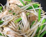 鶏むね肉とニンニクの芽のぽん酢炒め作り方7写真