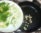 簡単ナンプラー野菜炒め♪クルミ鶏肉セロリ作り方4写真