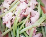 ＊シャキ旨☆山菜ミズと豚バラの甘辛炒め＊作り方5写真