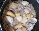 フライパンで簡単！じゃが芋とひき肉の煮物作り方5写真