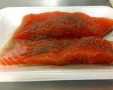 ストウブで簡単鮭とじゃがいものバター蒸し作り方1写真
