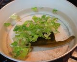 半熟落とし卵の澄ましねぎスープ作り方1写真