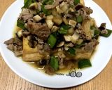 生姜と肉野菜炒めをのせた厚揚げ豆腐作り方4写真