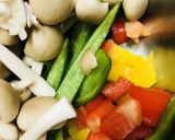 お家の味●豚肉のあまから炒め＆レタス添え作り方1写真