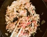 アボカドと豚肉の味噌マヨ炒め☆作り方3写真