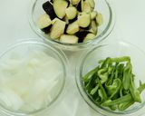 豚ひき肉と夏野菜の味噌カレー炒め！作り方2写真