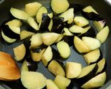 豚ひき肉と夏野菜の味噌カレー炒め！作り方4写真
