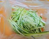 切り干し大根とズッキーニのごま酢サラダ作り方2写真