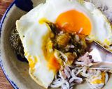 目玉焼き丼にめかぶ・しらす☆作り方4写真