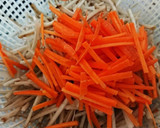 やみつき!鶏そぼろと牛蒡のきんぴら作り方1写真