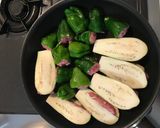 挽肉と夏野菜を麺つゆで作り方2写真