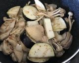 だしとスパイスの魔法！簡単鶏ももパエリア作り方4写真