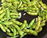 枝豆ガーリックバター炒め？蒸し焼き？作り方6写真