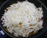 簡単！じゃがいもとキャベツのソース炒め作り方3写真
