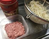豚のひき肉ともやしのピリ辛炒め作り方1写真