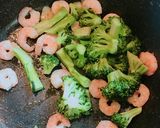 小えびと小松菜のピリ辛にんにく中華炒め作り方6写真