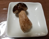 天然キノコ2種と野菜、ウインナーの油炒め作り方2写真
