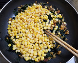 天然キノコ2種と野菜、ウインナーの油炒め作り方5写真