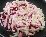 簡単！むね肉とビーツのしょうが焼き作り方5写真
