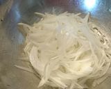鶏むね肉なのにパサパサしない親子丼作り方1写真