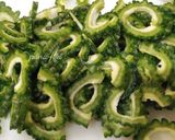 ピリ辛☆ゴーヤとしらすのにんにく炒め作り方1写真