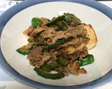 厚揚げと豚肉とゴーヤとししとうの炒め物作り方1写真