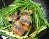 秋刀魚とニラの卵とじ作り方9写真