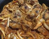 簡単！鶏もものマヨトマチーズ焼き！卵のせ作り方4写真