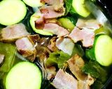 時短！レタスとズッキーニのスープ♬作り方1写真