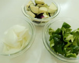 鶏もも肉と夏野菜の酢鶏風甘酢あん炒め！作り方2写真