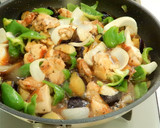 鶏もも肉と夏野菜の酢鶏風甘酢あん炒め！作り方7写真
