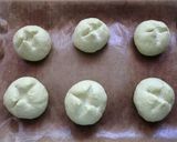 バジルソース利用☆チーズトッピングパン作り方6写真