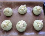 バジルソース利用☆チーズトッピングパン作り方7写真