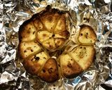 ビールに合う半分にんにくのホイル焼き作り方3写真