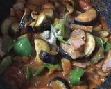 夏野菜とベーコンのトマトソースパスタ作り方3写真