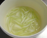 作り置き☆セロリとわかめの酢の物作り方3写真