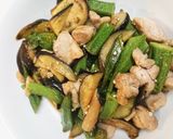 ズボラ！鶏肉とナスとオクラのポン酢炒め作り方5写真