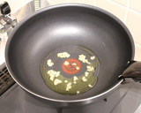 簡単☆鶏もも肉とアボカドの白だし炒め☆作り方2写真